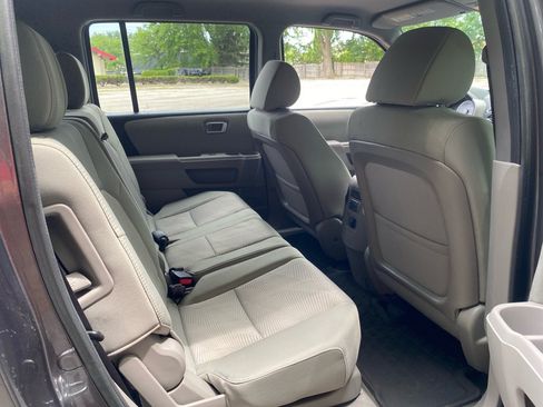 Used 2015 Honda Pilot LX image 23