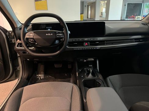 Used 2025 Kia K4 FWD image 33