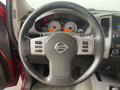 Used 2015 Nissan Frontier PRO-4X image 18