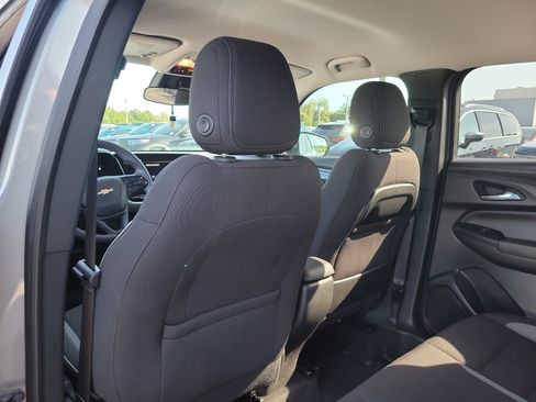 Used 2024 Chevrolet TrailBlazer LT w/ Driver Confidence Package FWD image 12
