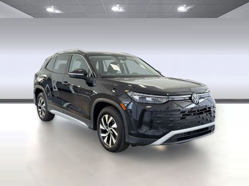 New 2026 Volkswagen Tiguan S FWD image 7