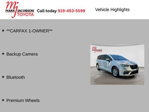 Used 2023 Chrysler Pacifica Touring-L FWD image 6
