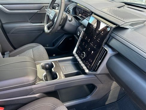 New 2026 GMC Acadia Elevation w/ Black Edition FWD image 18