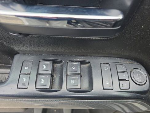 Used 2014 Chevrolet Silverado 1500 LTZ Z71 image 21