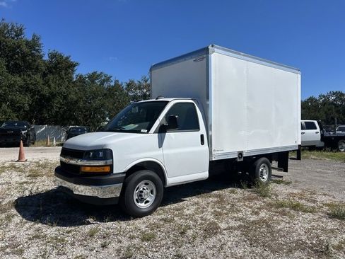 New 2025 Chevrolet Express 3500 w/ Power Convenience Package image 3