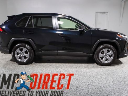 Used 2023 Toyota RAV4 XLE w/ Convenience Package AWD/4WD image 6