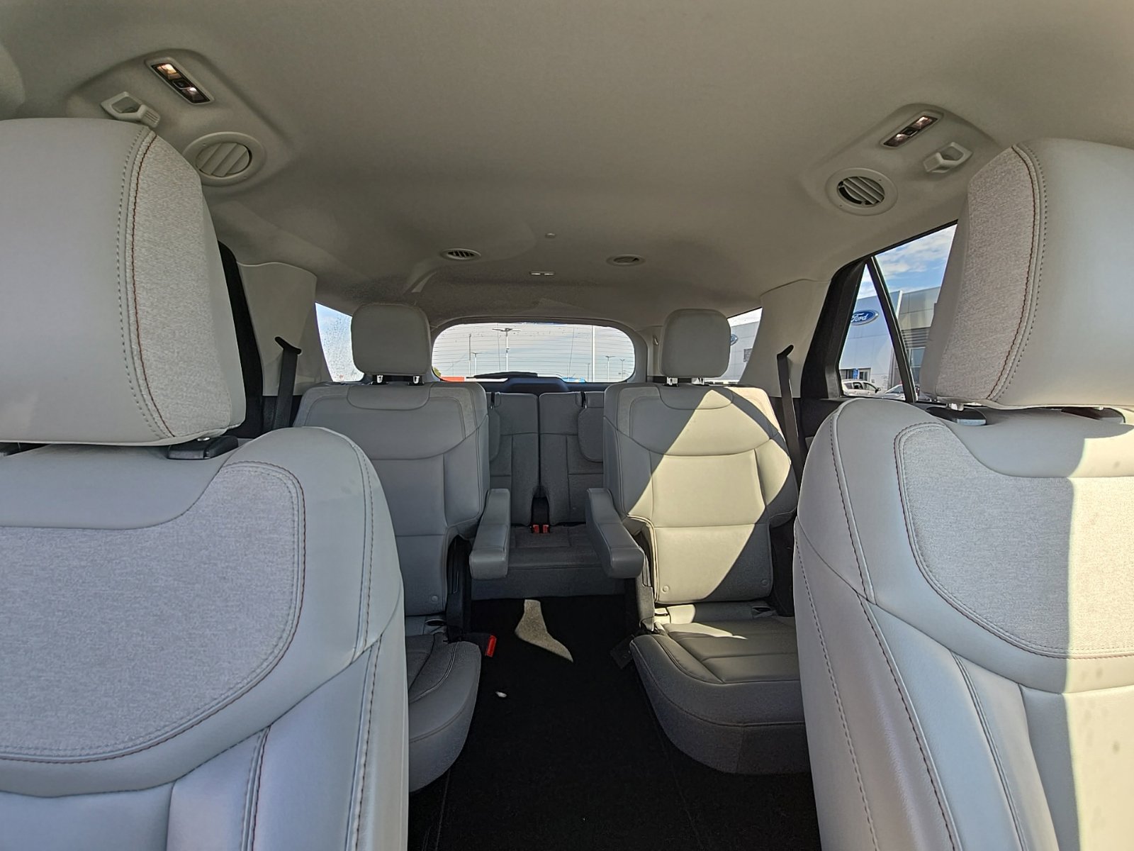 Used 2025 Ford Explorer Active w/ Active Comfort Package AWD/4WD image 44