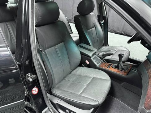 Used 2000 BMW 528i Sedan image 33