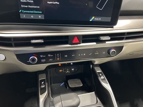 New 2026 Kia Sorento S image 19