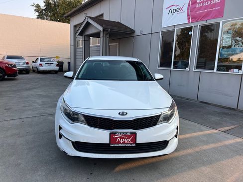 Used 2016 Kia Optima LX FWD image 2