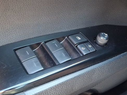 Used 2025 Toyota Camry SE FWD image 26
