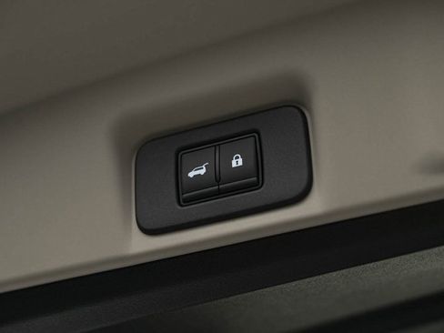 New 2025 Nissan Ariya Platinum image 21