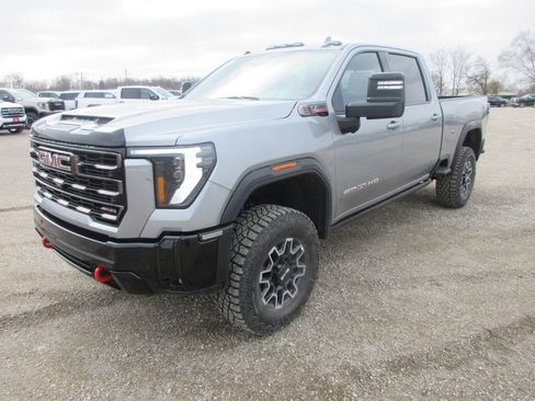 New 2026 GMC Sierra 2500 AT4X image 10