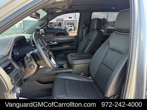 Used 2022 GMC Yukon SLT w/ SLT Premium Package AWD/4WD image 34