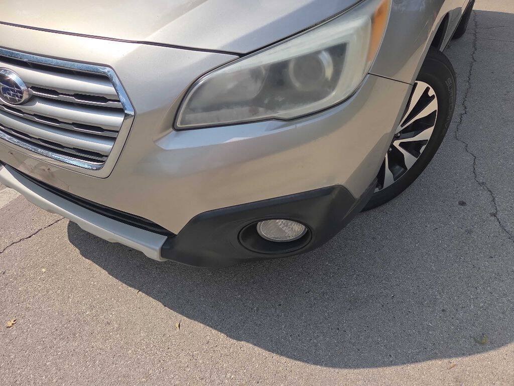 Used 2016 Subaru Outback 2.5i Limited AWD/4WD image 12