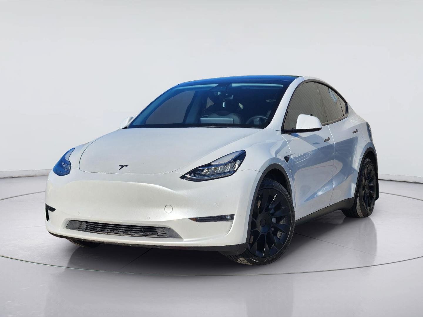 Used 2021 Tesla Model Y Long Range AWD/4WD image 1