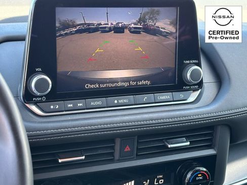 Certified 2025 Nissan Rogue SV AWD/4WD image 25