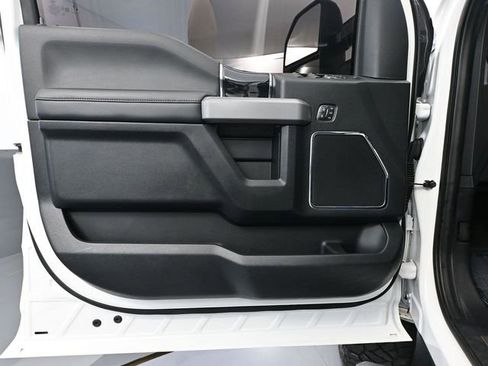 Used 2020 Ford F450 Platinum w/ FX4 Off-Road Package image 19