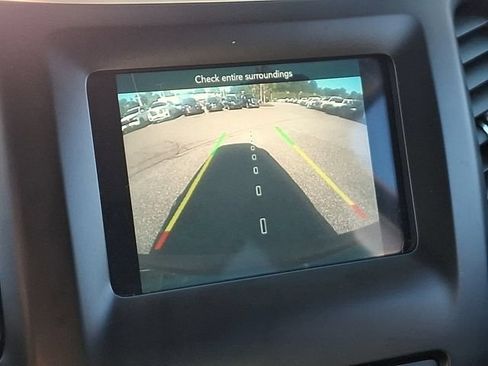 Used 2019 Jeep Cherokee Latitude Plus AWD/4WD image 12