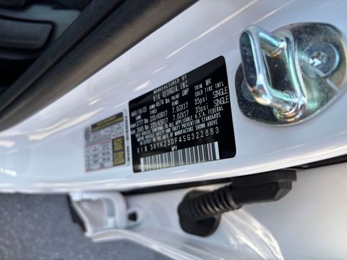 Used 2025 Kia Sportage LX FWD image 28