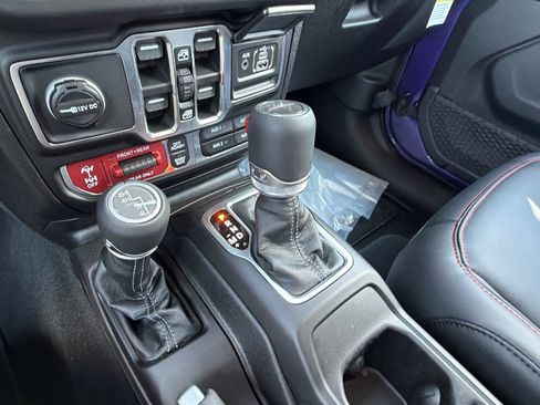New 2026 Jeep Gladiator Rubicon w/ Safety Group AWD/4WD image 26