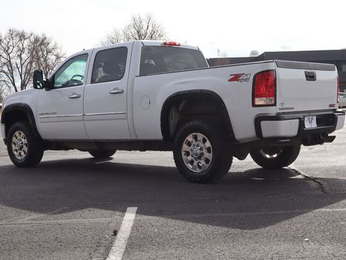 Used 2014 GMC Sierra 2500 Denali image 8