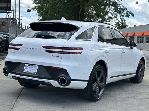 Used 2022 Genesis GV70 3.5T Sport w/ Sport Prestige Package AWD/4WD image 5