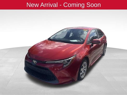 Used 2020 Toyota Corolla LE FWD image 2