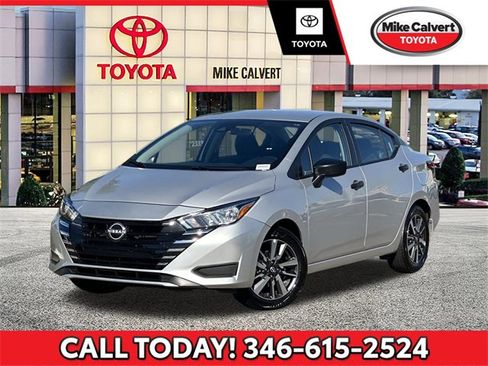 Used 2024 Nissan Versa S w/ S Plus Package image 1