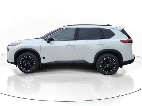 New 2026 Nissan Rogue Dark Armor FWD image 4