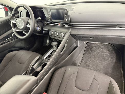 Used 2021 Hyundai Elantra SEL FWD image 10