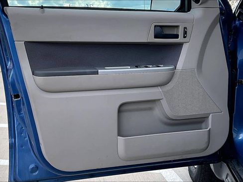 Used 2010 Ford Escape XLT image 20