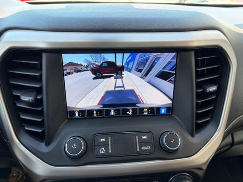 Used 2022 GMC Acadia Denali w/ Denali Ultimate Package AWD/4WD image 15