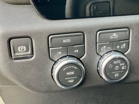 New 2026 GMC Sierra 1500 Elevation image 52