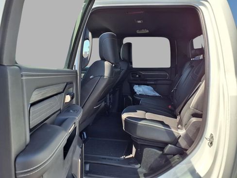 New 2026 RAM 2500 Limited AWD/4WD image 23