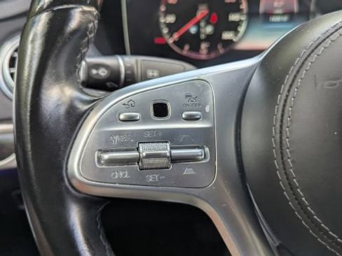 Used 2018 Mercedes-Benz S 560 Sedan image 30