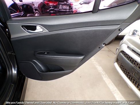 Used 2018 Kia Stinger GT RWD image 25