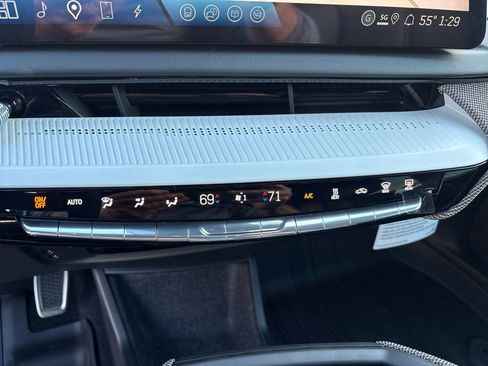 New 2026 Cadillac Optiq Sport 1 image 25