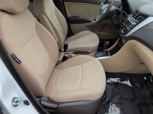 Used 2013 Hyundai Accent GLS image 21