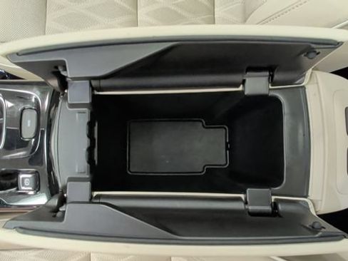 Used 2023 Buick Envision Avenir AWD/4WD image 24