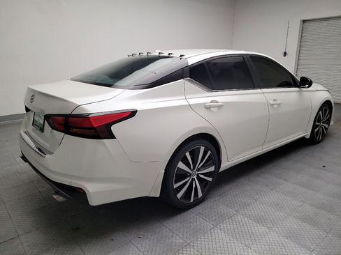 Used 2020 Nissan Altima 2.5 SR FWD image 9