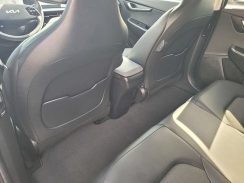 Used 2024 Kia EV6 Light RWD image 12