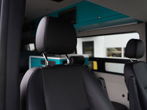 Used 2020 Mercedes-Benz Sprinter 3500 image 48