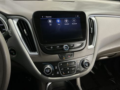 Used 2023 Chevrolet Malibu LT FWD image 19