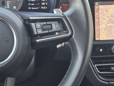 Used 2023 Porsche Macan Turbo image 27