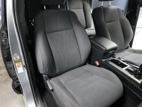 Used 2019 Toyota Tacoma TRD Off-Road w/ Technology Package image 32