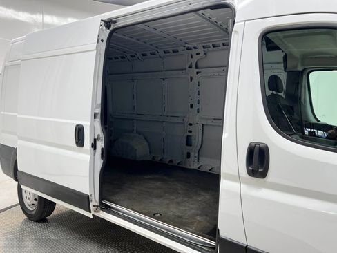 Used 2023 RAM ProMaster 2500 FWD image 27