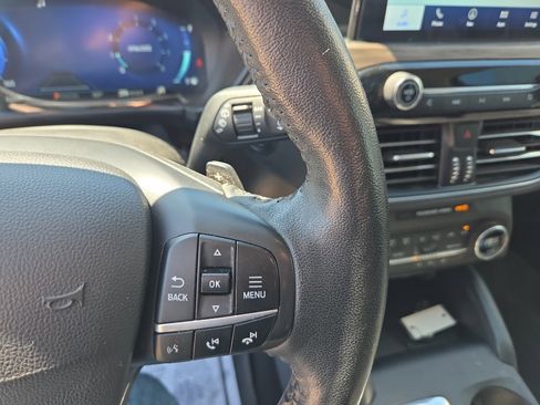 Used 2020 Ford Escape Titanium AWD/4WD image 34