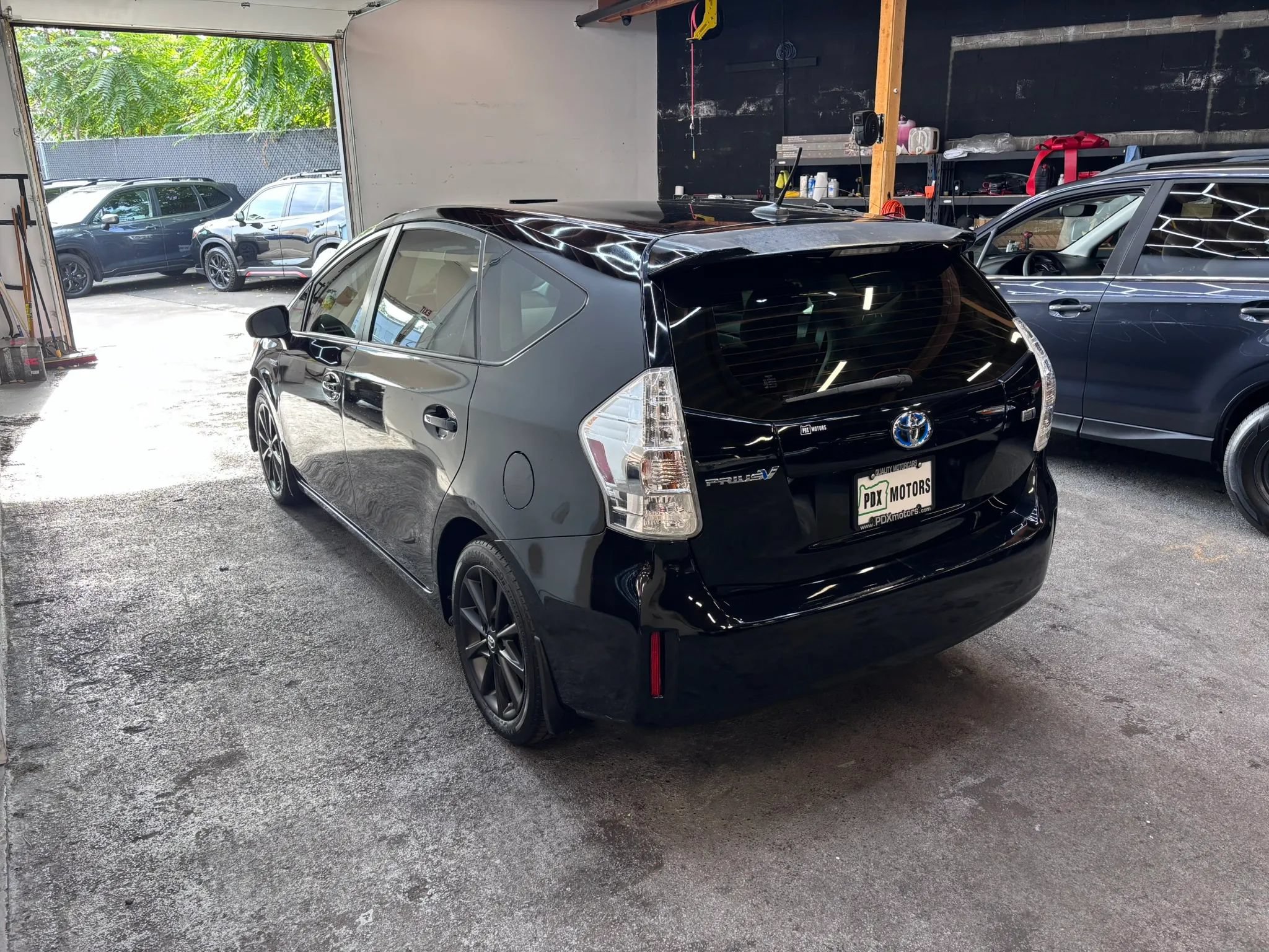 Used 2013 Toyota Prius V Five FWD image 4