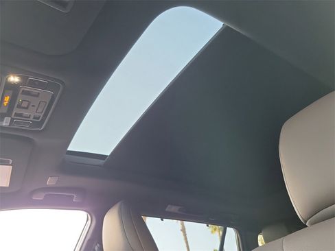 Used 2026 Lexus TX 350 AWD image 17